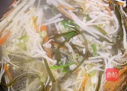 金针菇海带汤的做法图解5
