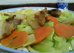 胡萝卜包菜炒肉