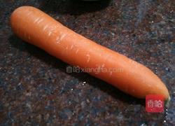 胡萝卜包菜炒肉的做法图解1