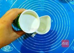 巧克力芒果拉花酸奶杯的做法图解5