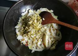 春笋炒酸菜的做法图解6