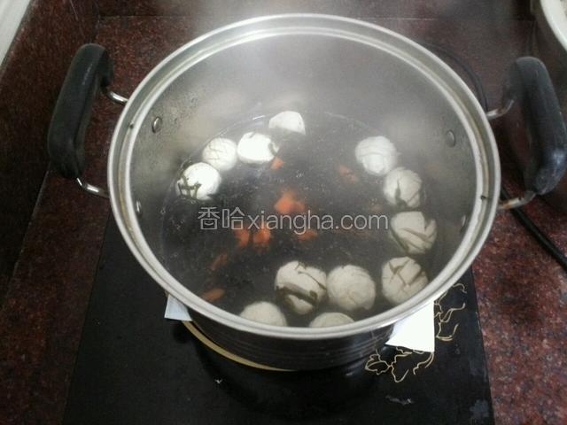 加入紫菜之后，搅拌均匀，即可出锅