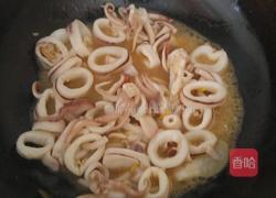 芦笋炒鱿鱼的做法图解5