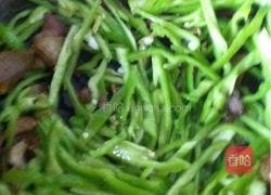 青椒丝炒肉的做法图解3