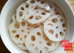 荷塘美景的做法图解1