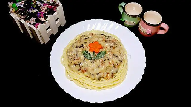 蘑菇白汁意粉