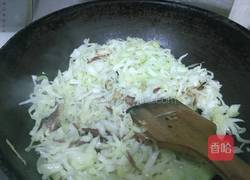 湖南熏腊肉炒包菜的做法图解7