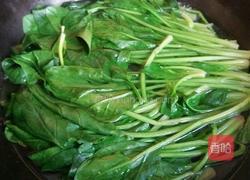 凉拌菠菜花生米的做法图解2