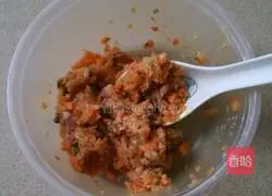 Illustration of how to make crispy dumplings 1