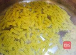 泛舟爱情海——西兰花蓉奶酪焗意面的做法图解1