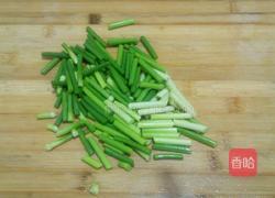 香椿拌菜的做法图解4