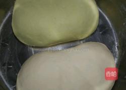 苜蓿猪肉馅饺子的做法图解1