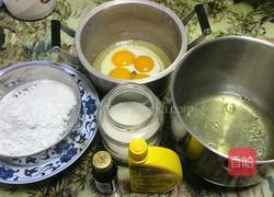 戚风蛋糕8寸的做法图解1