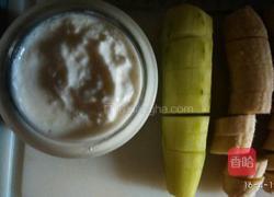 香蕉青瓜奶昔的做法图解2