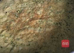 香椿鸡蛋饼的做法图解3
