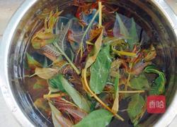 香椿鸡蛋饼的做法图解1