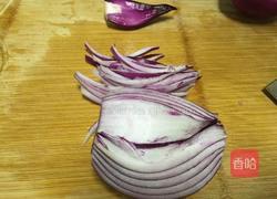 洋葱炒肉丝的做法图解1