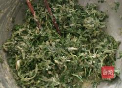 煎野菊花芽and煎槐花的做法图解1