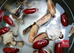 当归红枣鸡蛋糖的做法图解1