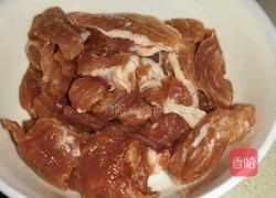 木耳蒜苗炒肉絲的做法图解3