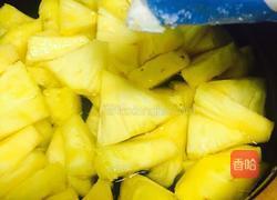 菠萝罐头的做法图解3