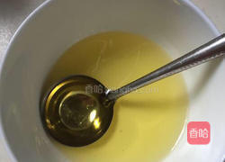 蒜香四季豆拌面的做法图解1