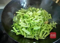 芹菜炒虾仁的做法图解9