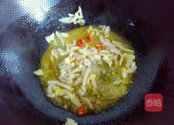 野蒜百叶炒咸肉丝的做法图解3