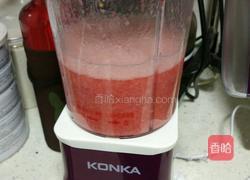 草莓汁?的做法图解3