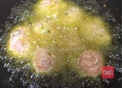 紅燒獅子頭的做法图解2