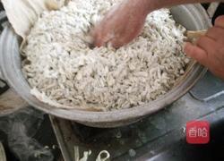 蒸槐花的做法图解3