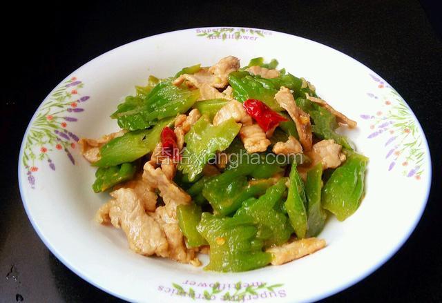 苦瓜炒肉片