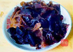 莴笋拌木耳的做法图解2