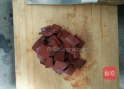 猪血炒小白菜的做法图解2