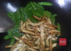 豌豆格炒香干的做法图解4