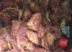 芋头粉蒸肉的做法图解1