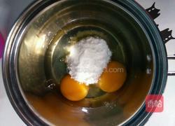 老式鸡蛋糕的做法图解1