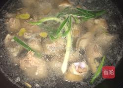 小竹笋炖猪脚的做法图解4