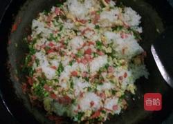 火腿炒饭的做法图解4