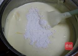 全蛋打发纸杯蛋糕的做法图解2