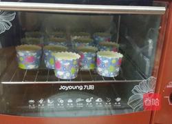 全蛋打发纸杯蛋糕的做法图解4