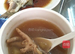 鸡脚清润滋补汤的做法图解3