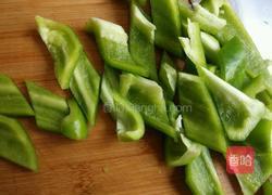 油焖草菇的做法图解2