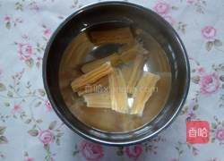 凉拌菠菜粉丝的做法图解3