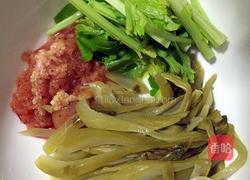 鲈鱼酸菜汤的做法图解3