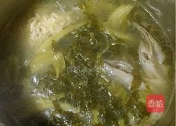 鲈鱼酸菜汤的做法图解7