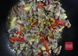 泡椒炒鸭肾的做法图解9