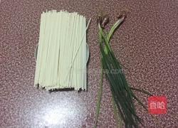 葱油拌面的做法图解1