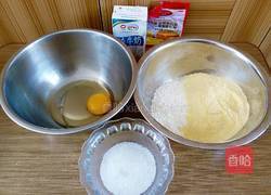 牛奶鸡蛋玉米饼的做法图解1