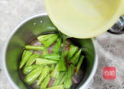 排骨苦瓜汤的做法图解3